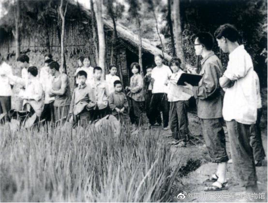 1980年以后，四川省文物考古研究所等单位持续在三星堆遗址开展系统调查和科学发掘。图据三星堆博物馆